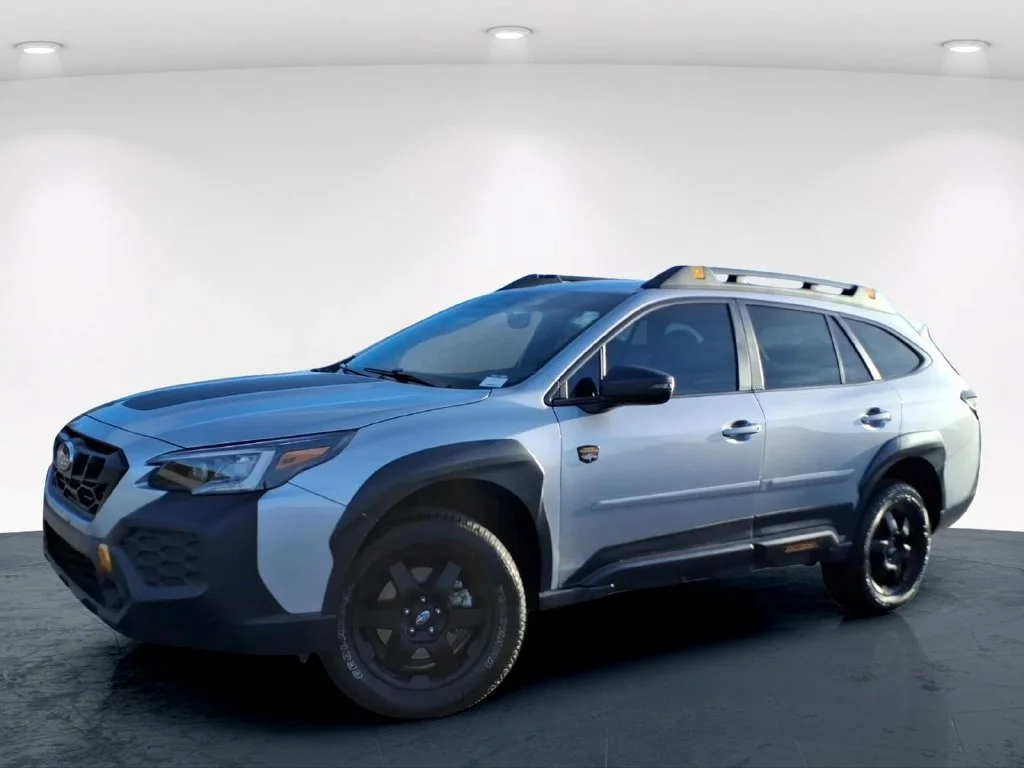 Used 2025 Silver Subaru Wilderness image 2