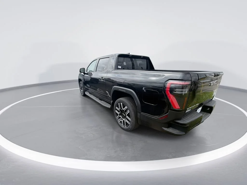 New 2026 Onyx Black GMC Elevation Standard Range image 6