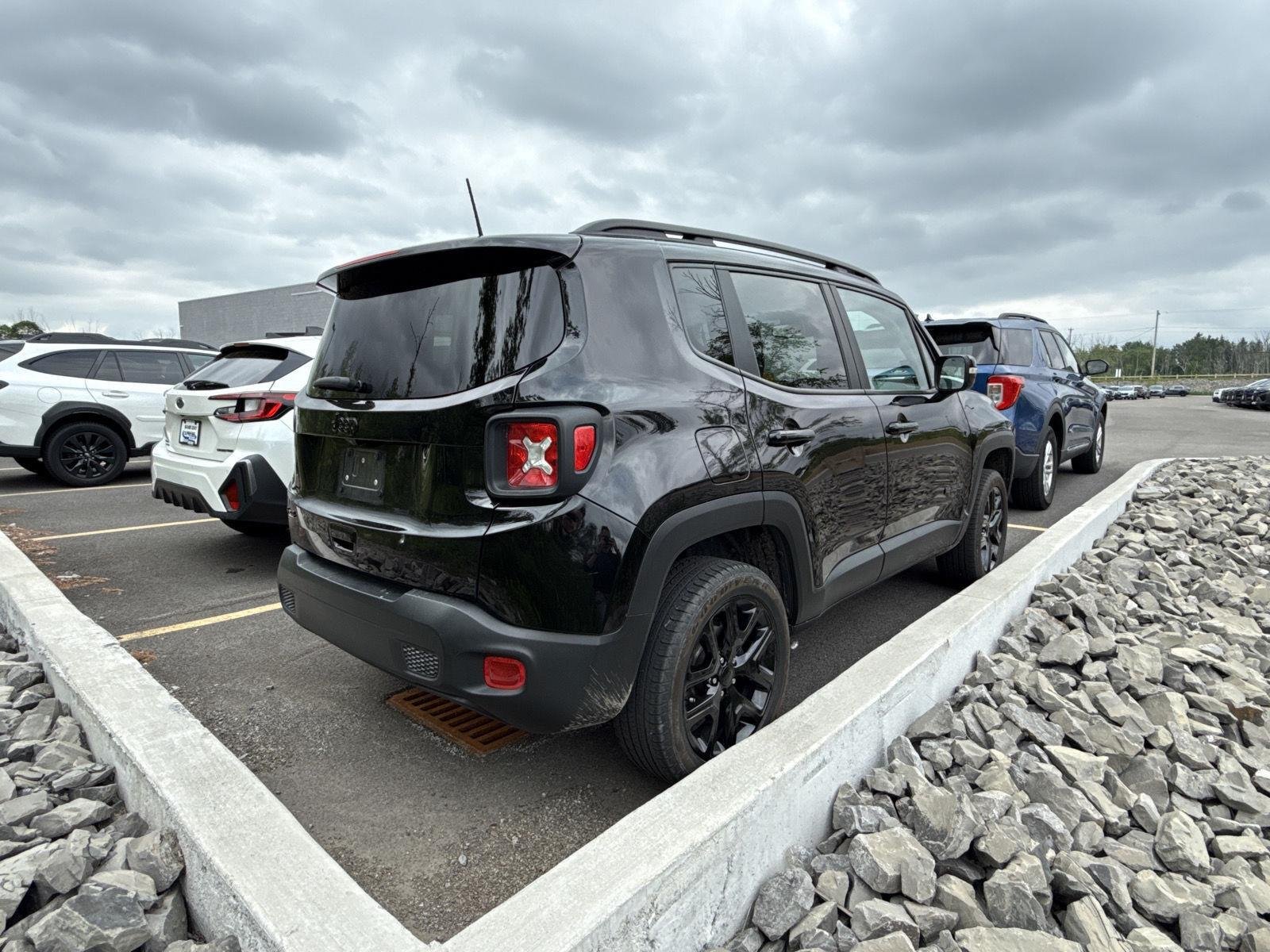 Used 2023 Black Clearcoat Jeep Altitude image 4
