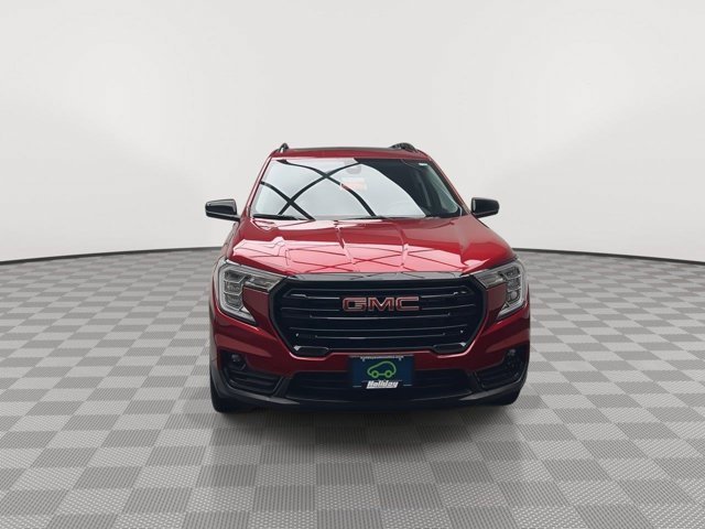 Used 2024 Volcanic Red Tintcoat GMC SLT image 38