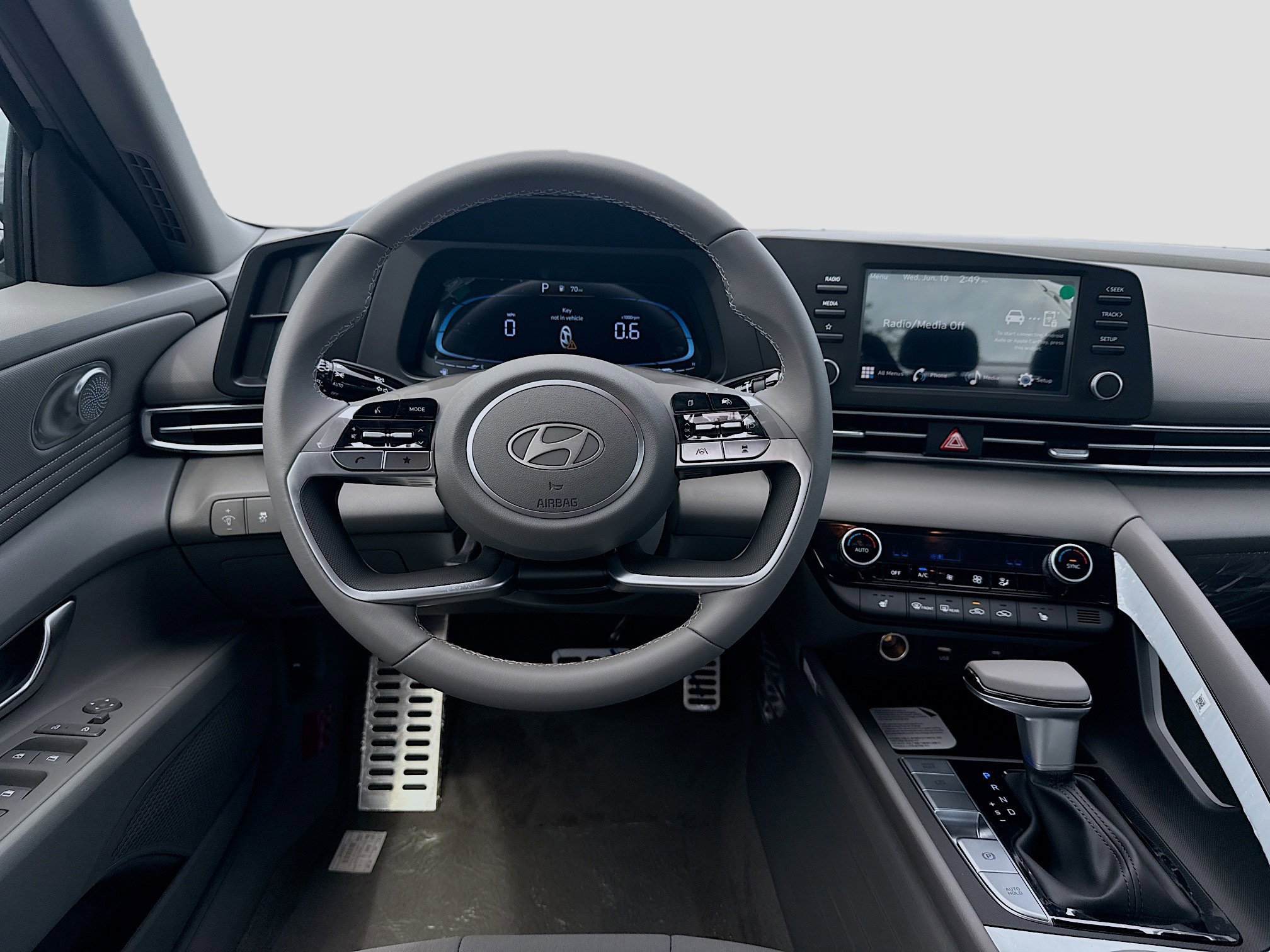 New 2026 Amazon Gray Hyundai SEL Sport Premium image 39