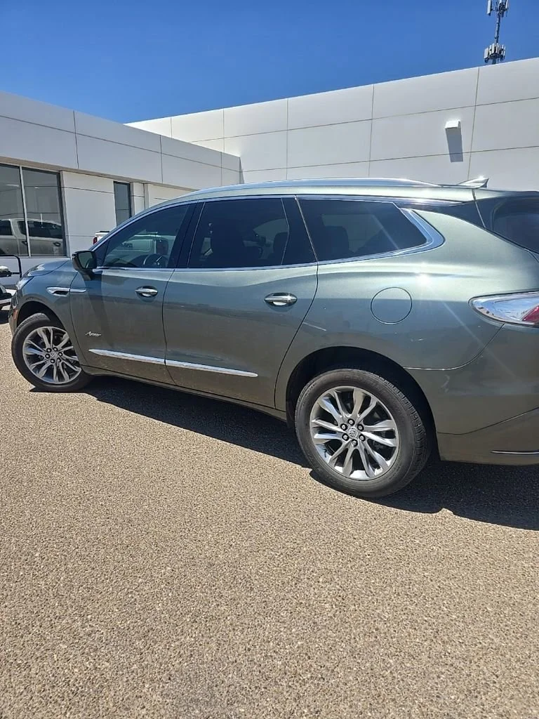 2023 Buick Enclave Avenir AWD's photo