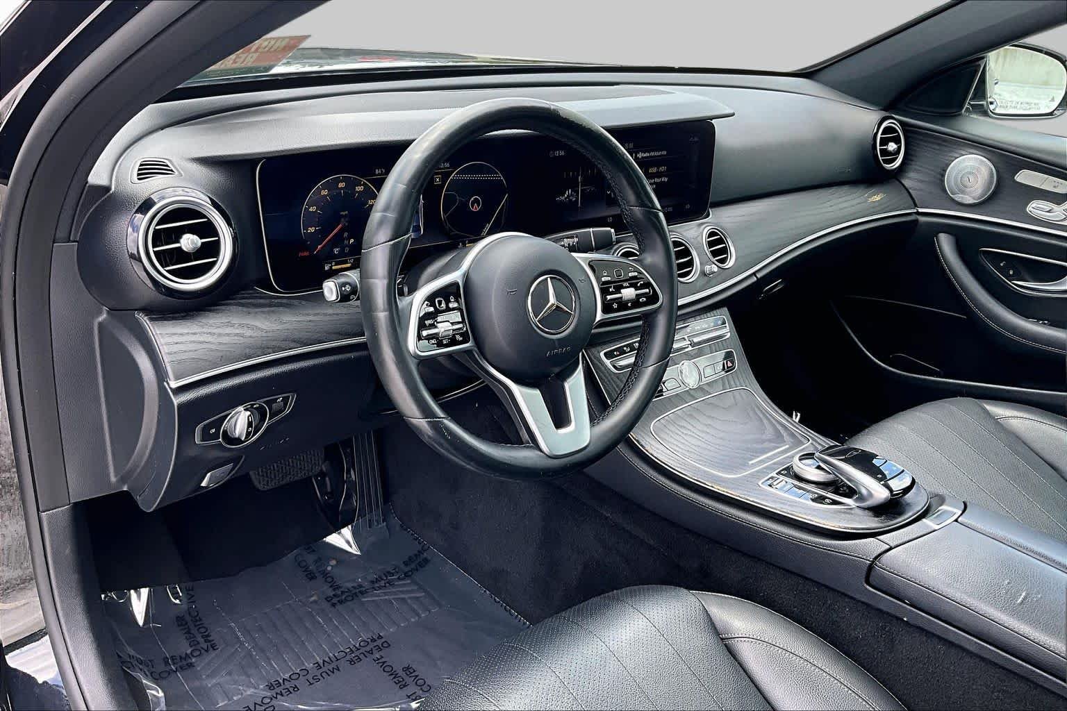 Used 2020 Obsidian Black Metallic Mercedes-Benz E 350 image 17