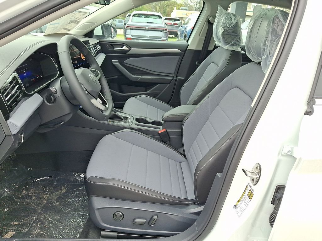 New 2026 White Volkswagen 1.5T SE image 6