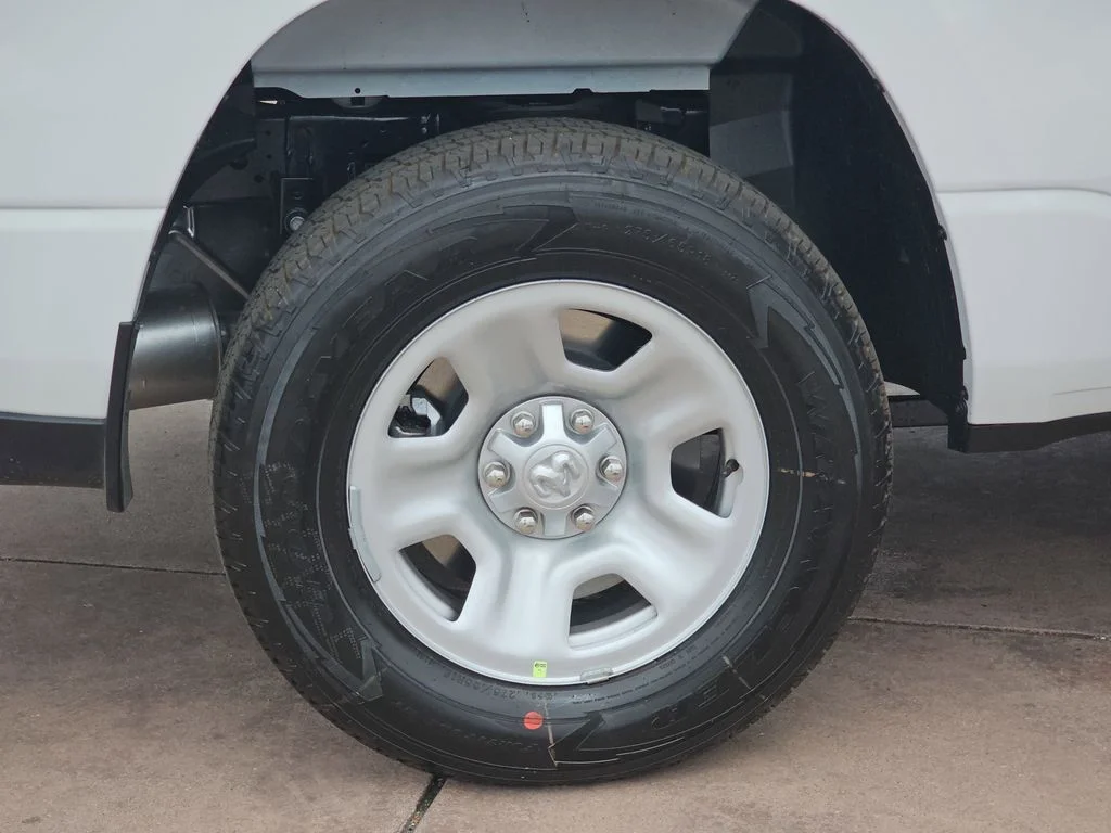 New 2026 Bright White Clear-Coat Exterior Paint RAM Tradesman image 37