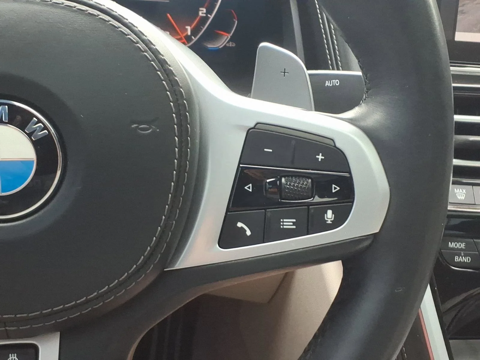 Used 2020 Mineral White Metallic BMW M850i image 21