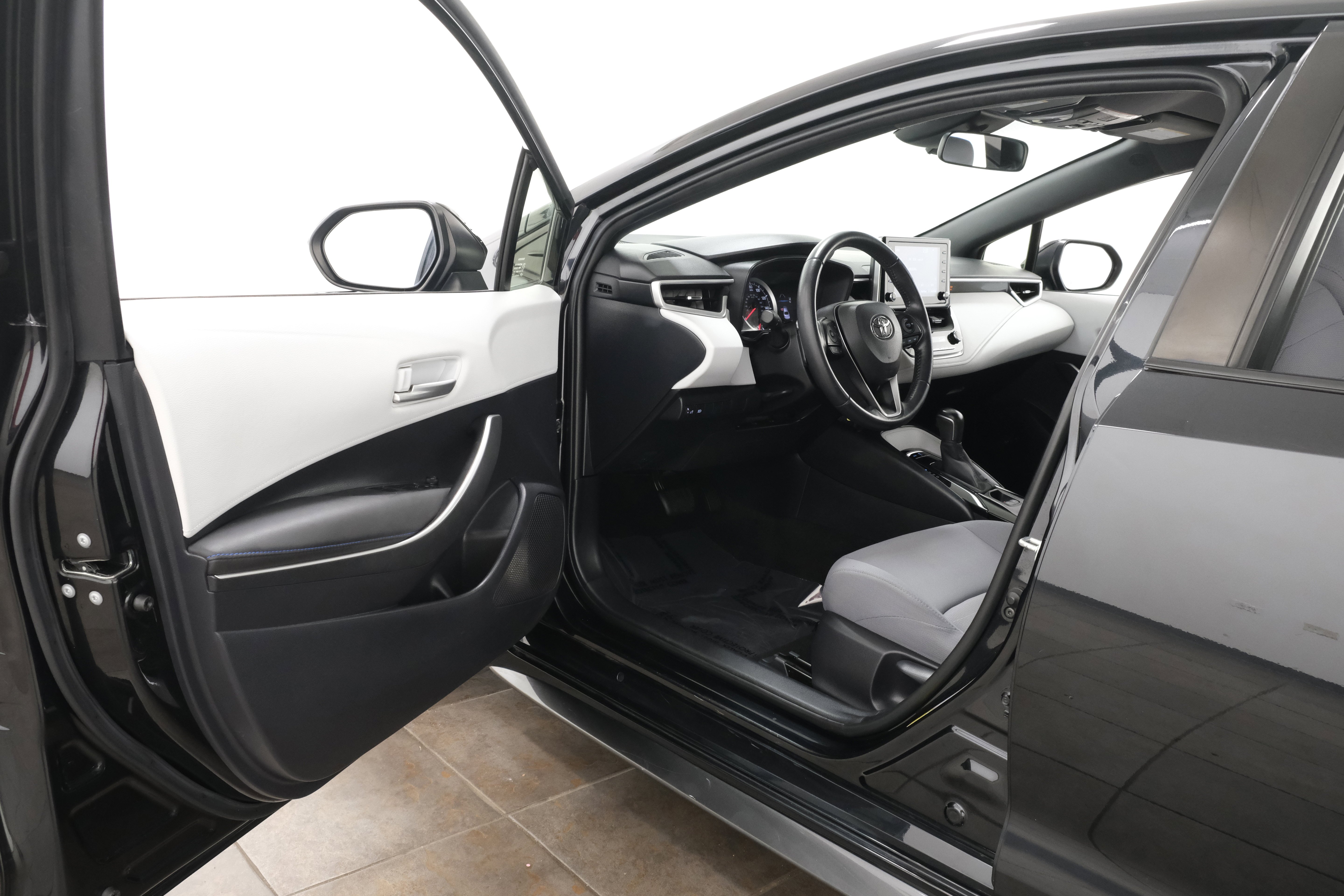 Certified Used 2020 Black Sand Pearl Toyota SE image 24