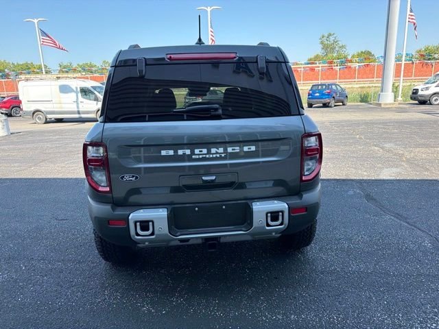New 2026 Carbonized Gray Metallic Ford Badlands image 4