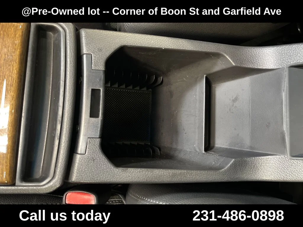 Used 2008 Black Volvo 3.2 image 23