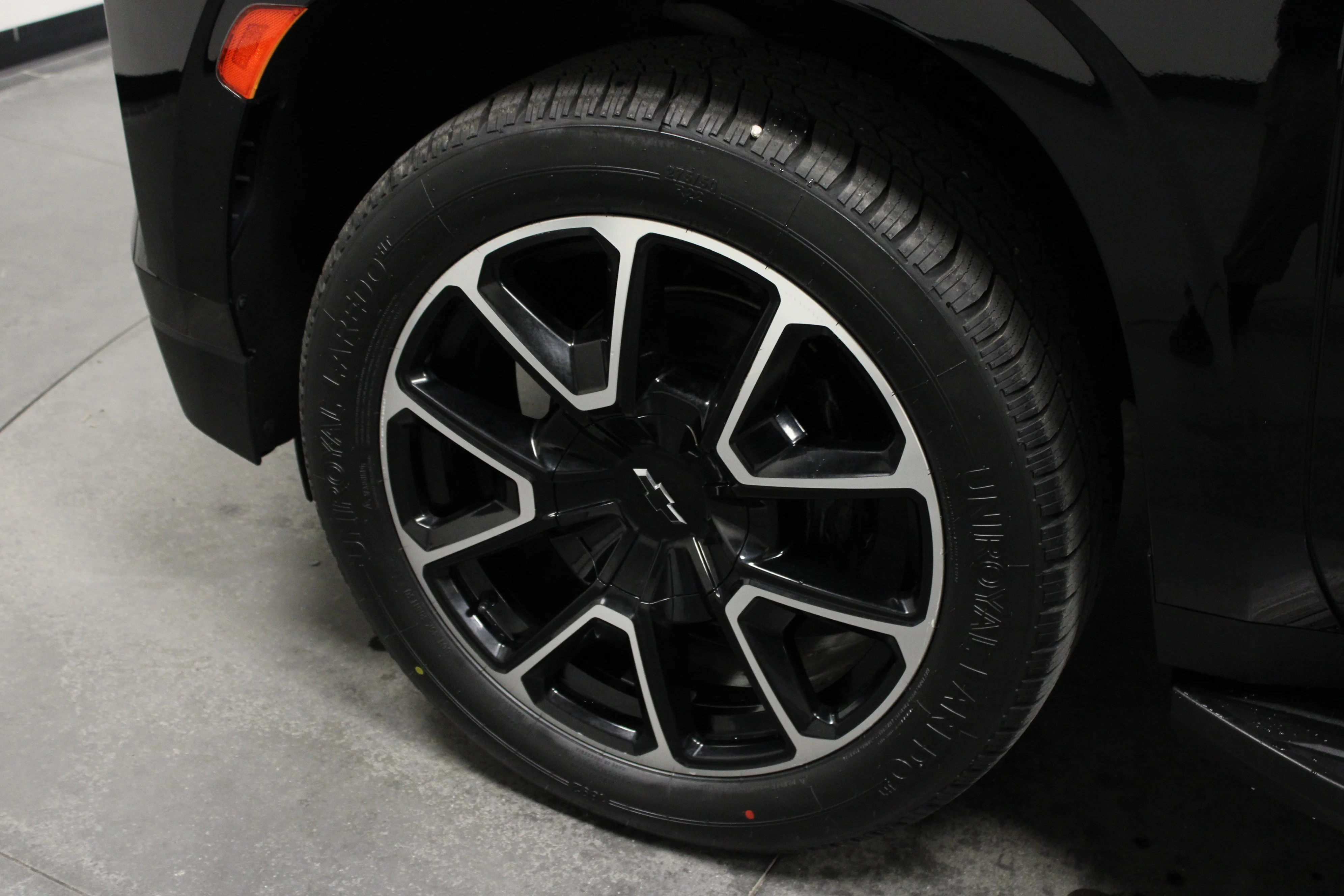 Used 2023 Black Chevrolet RST image 10