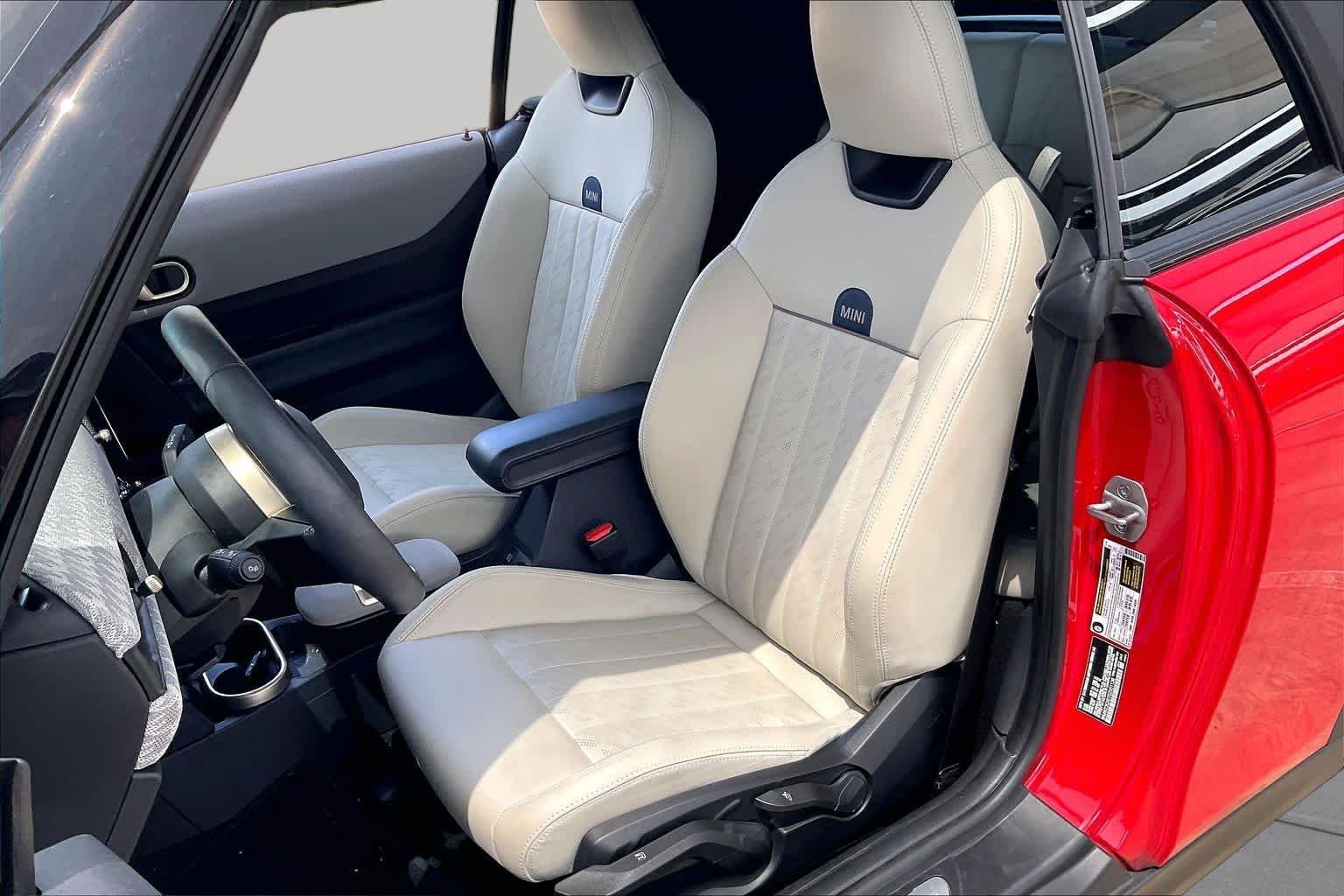Used 2025 Chili Red II MINI Cooper S image 8