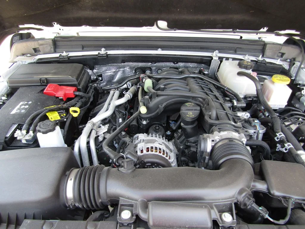 Used 2024 White Jeep Mojave image 25