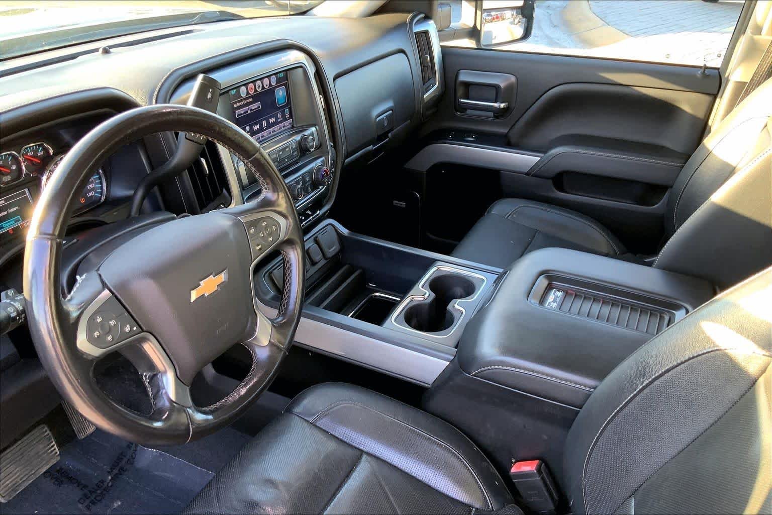 Used 2019 Graphite Metallic Chevrolet LTZ image 15