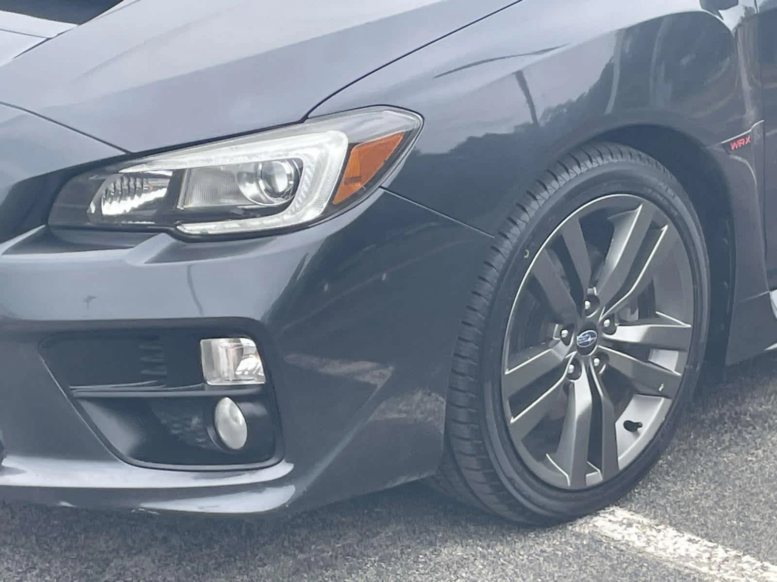 Used 2016 Dark Gray Metallic Subaru Limited image 13
