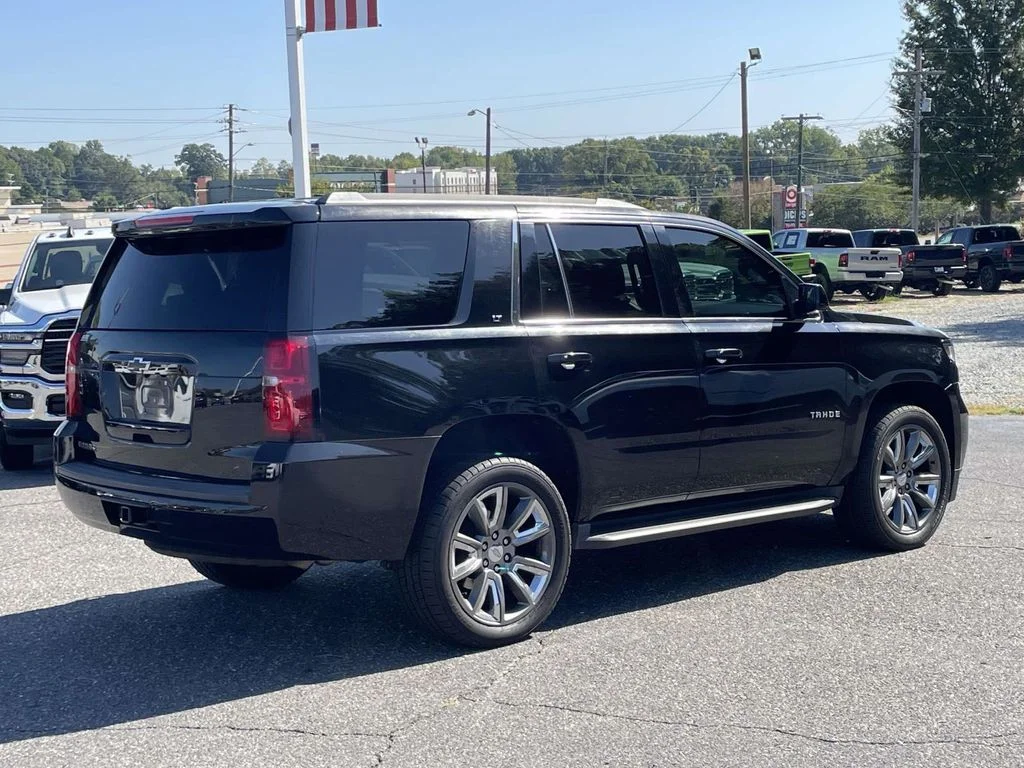 Used 2017 Black Chevrolet LT image 8