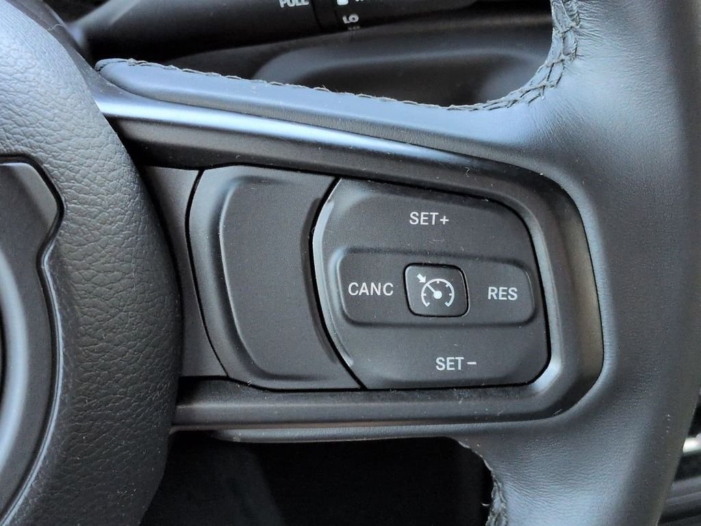 Used 2021 Bright White Clearcoat Jeep Unlimited Sport S image 25