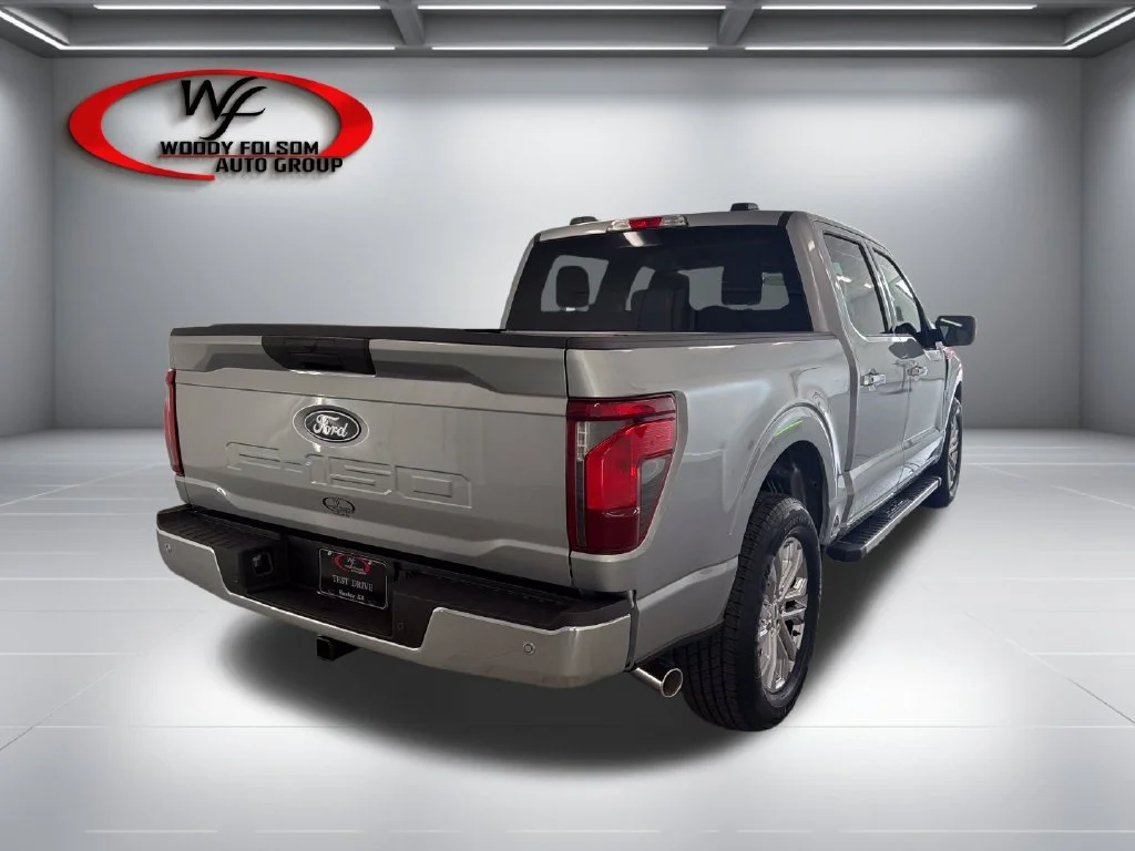 New 2026 Iconic Silver Metallic Ford XLT image 6