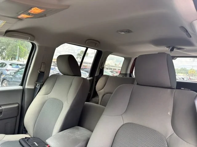 Used 2015 Cayenne Red Nissan X image 6