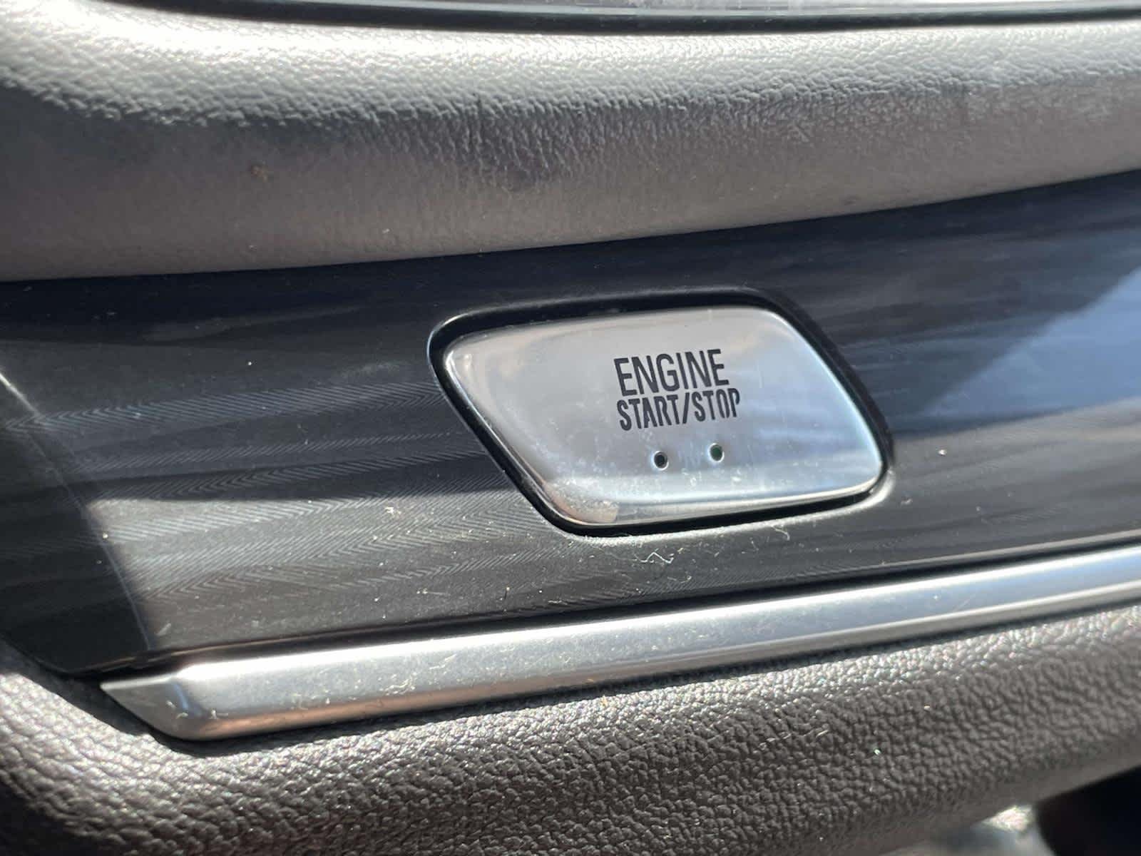 Used 2020 Satin Steel Metallic Buick Essence image 40
