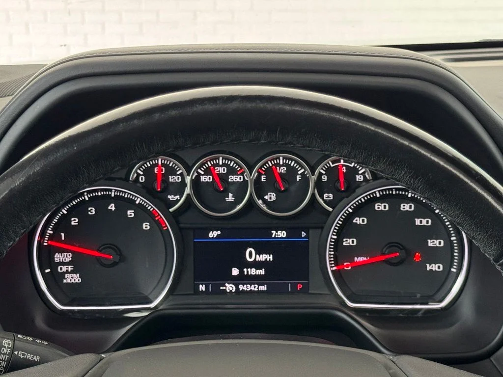 Used 2021 Gray Chevrolet LT image 30