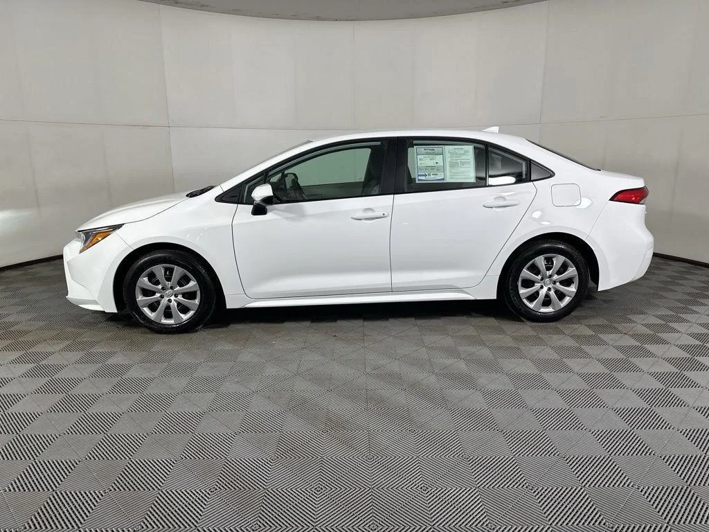 Used 2026 Ice Cap Toyota LE image 2