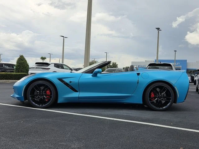 Used 2019 White Chevrolet Stingray Z51 image 3