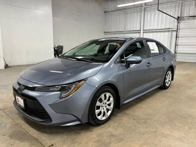 Used 2026 CELESTITE GRAY ME. Toyota  image 3