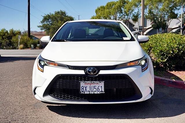 Used 2021 White Toyota L image 4