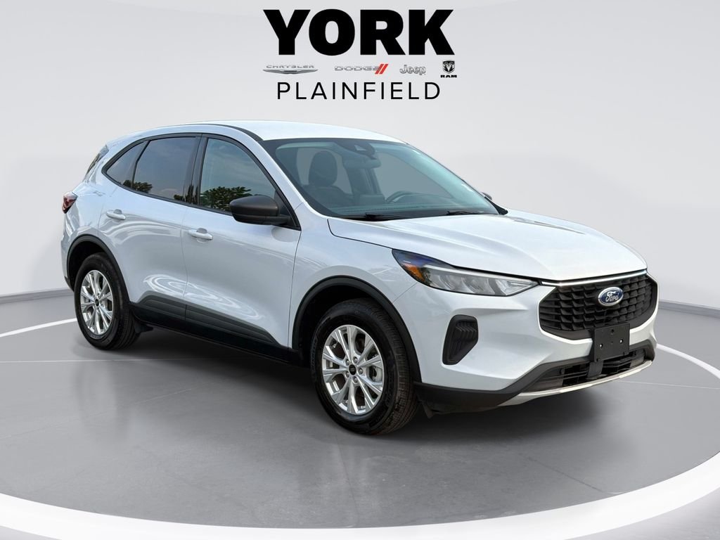 Used 2025 Silver Ford Active image 3