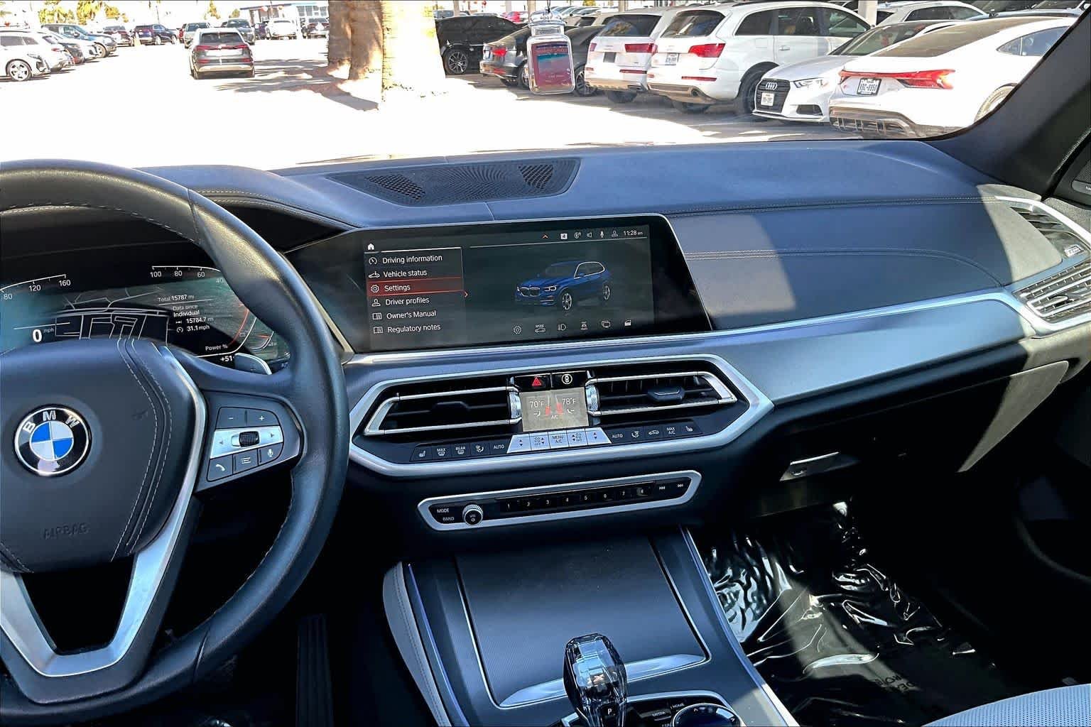 Used 2023 Phytonic Blue Metallic BMW sDrive40i image 6