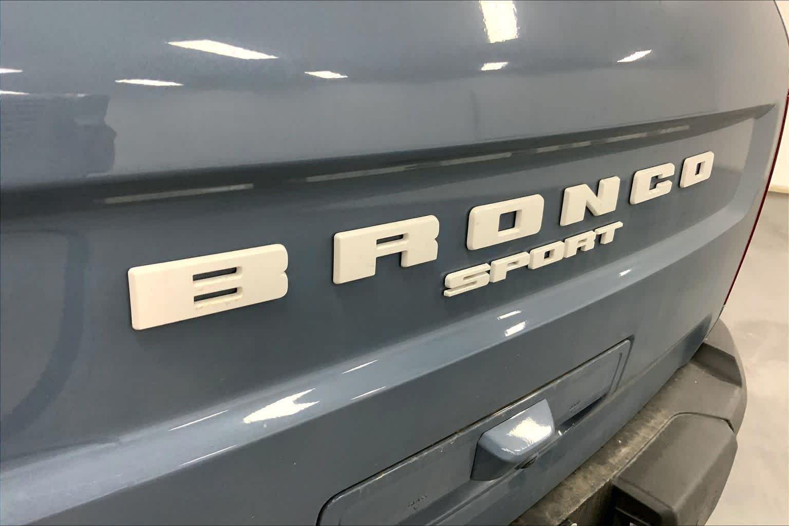 New 2026 Azure Gray Metallic Tri-Coat Ford Outer Banks® image 12