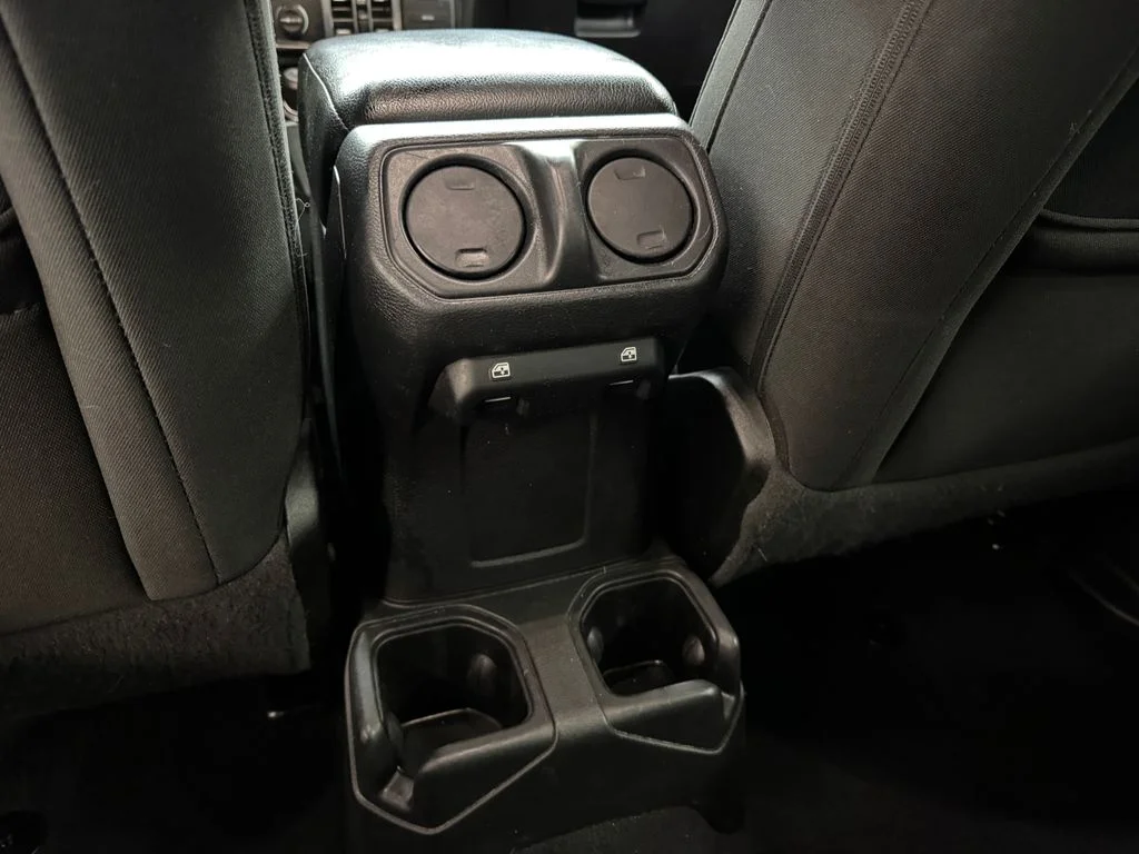 Used 2022 Green Jeep Unlimited Sport Altitude image 26