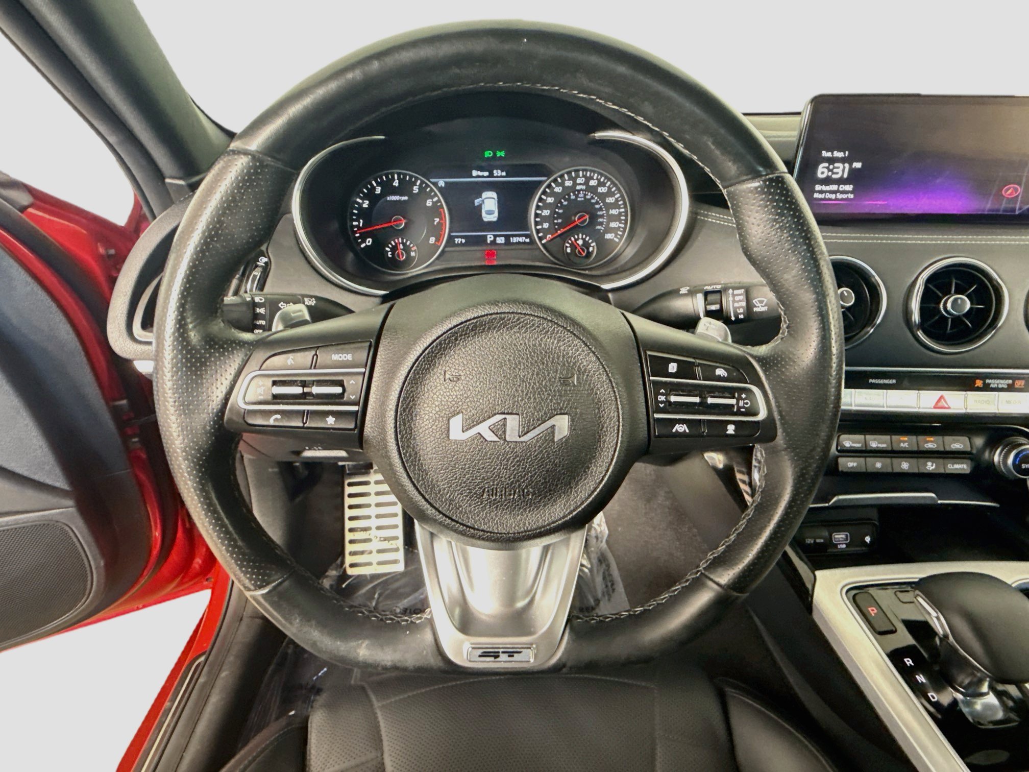 Used 2023  Kia GT2 image 13