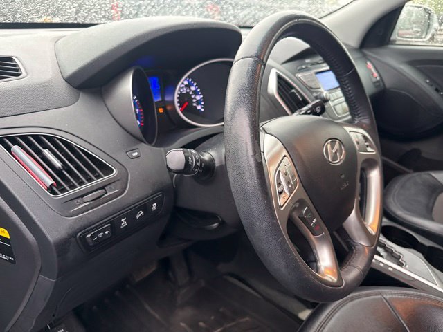 Used 2013 Silver Hyundai GLS image 16