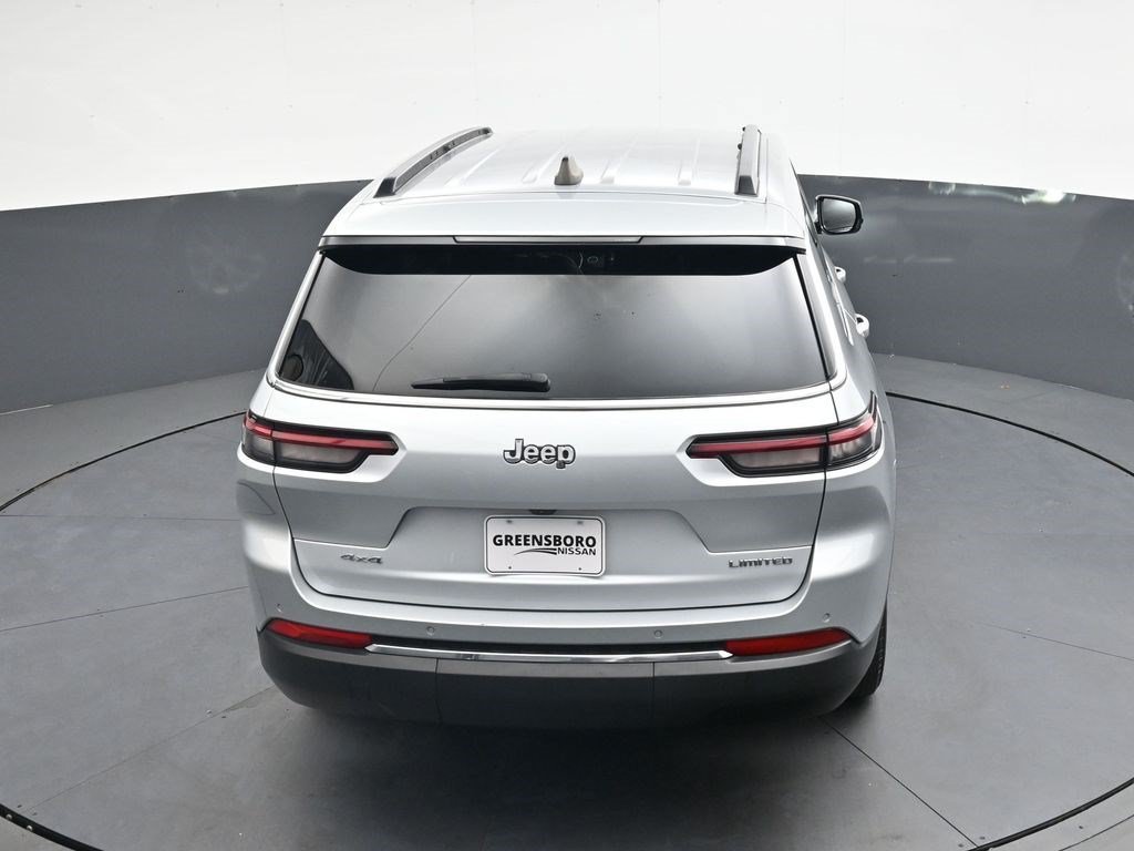 Used 2023 Silver Zynith Jeep Limited image 33