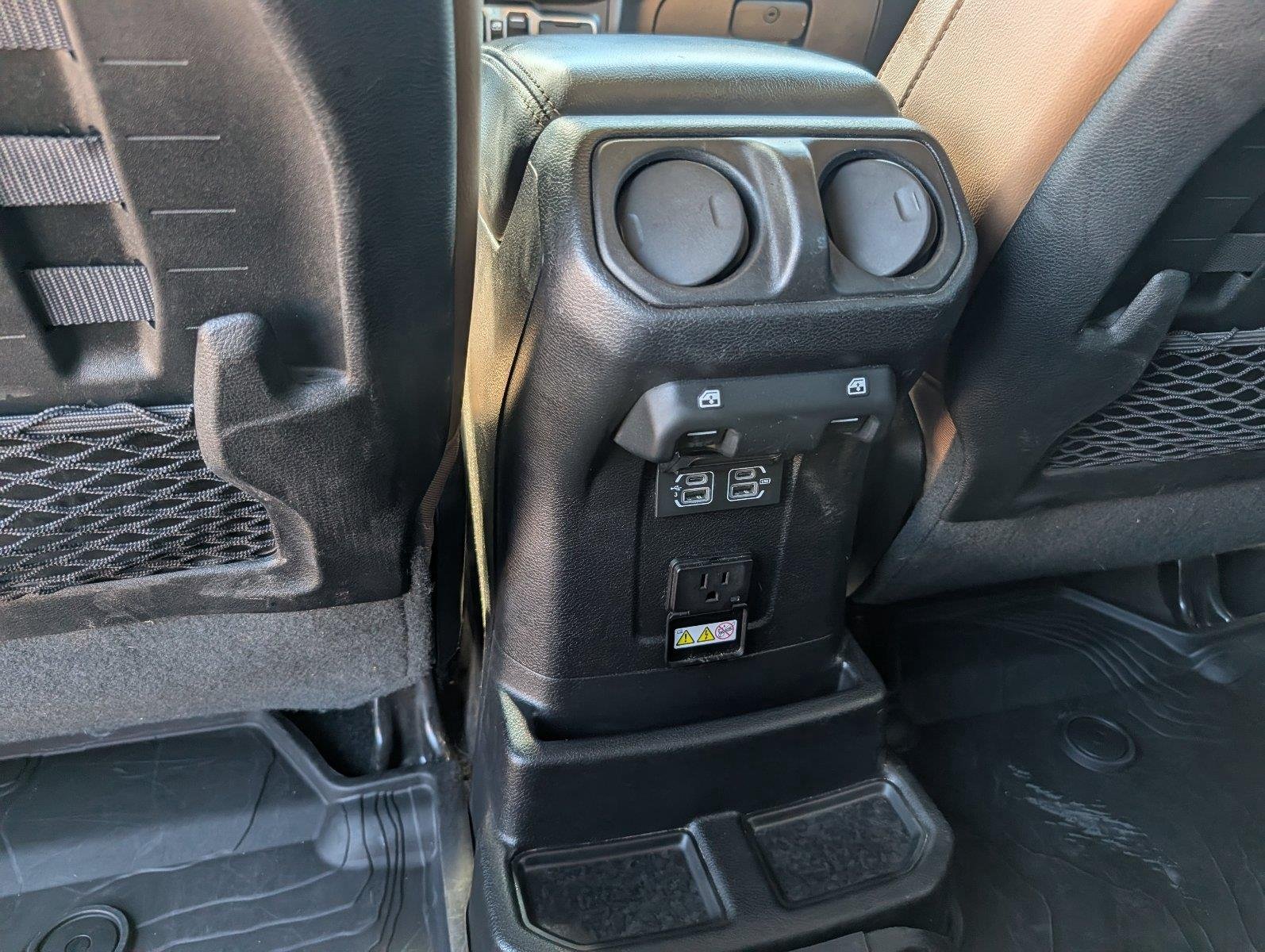 Used 2020 Sting-Gray Clearcoat Jeep Rubicon image 30