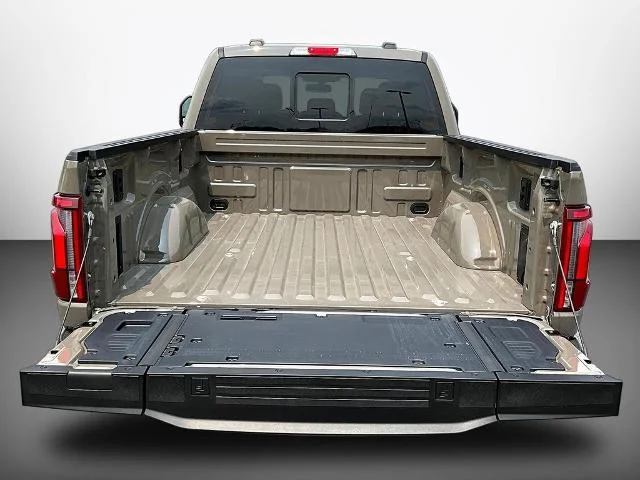 New 2026 Marsh Gray Ford Lariat® image 51