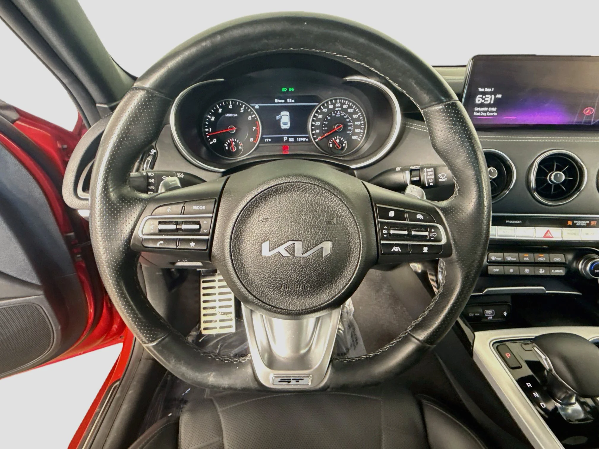 Used 2023  Kia GT2 image 13