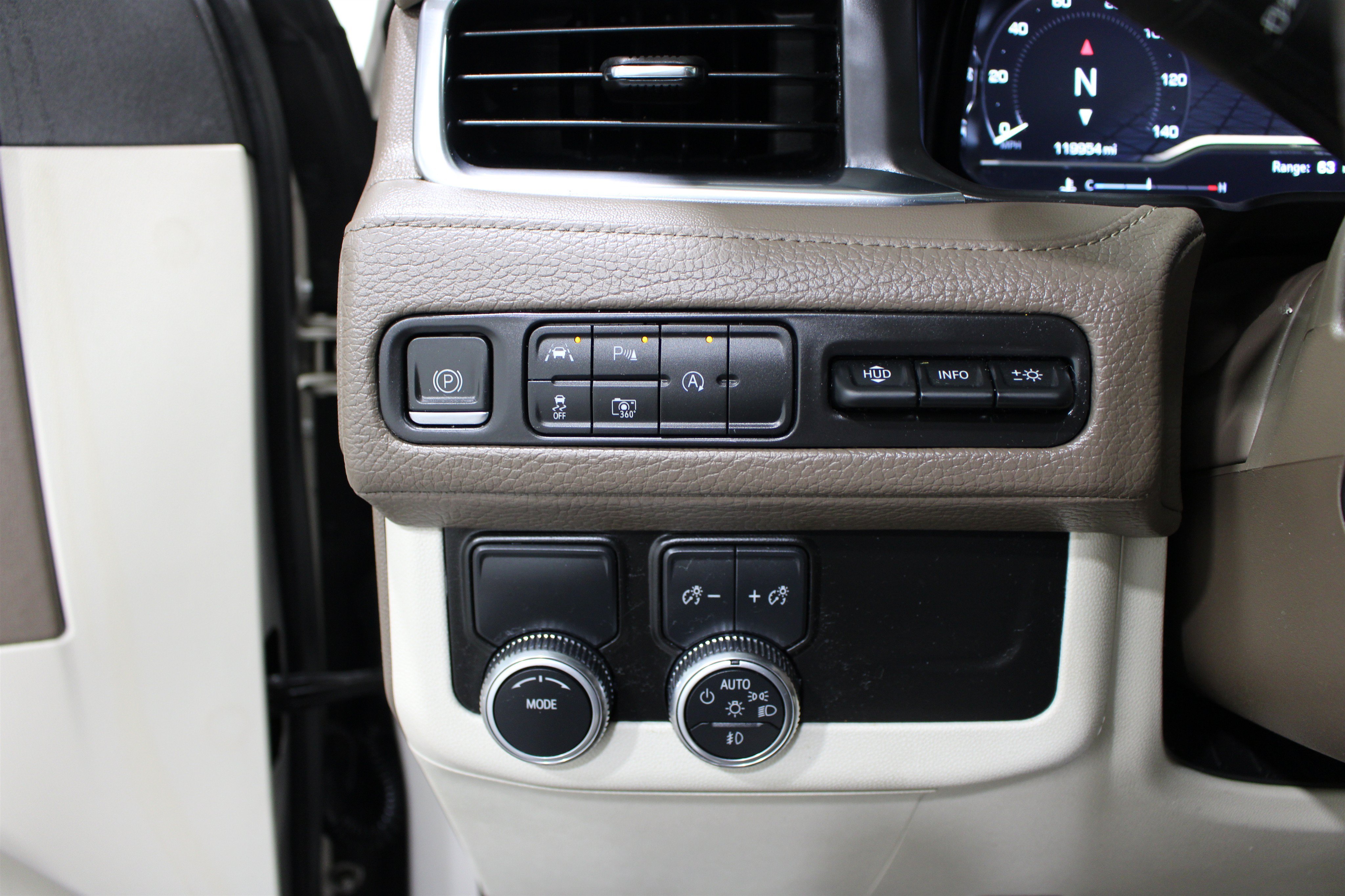 Used 2023 Pearl Beige Metallic GMC Denali image 9
