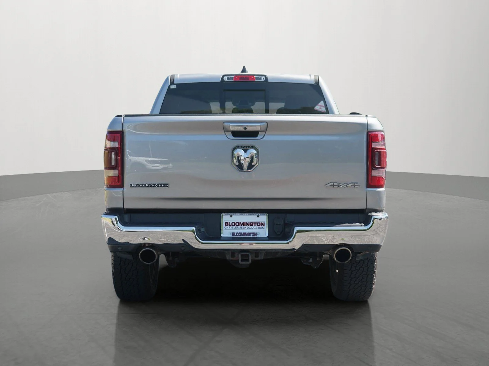 Used 2020 Billet Silver Metallic Clearcoat Ram Laramie image 6
