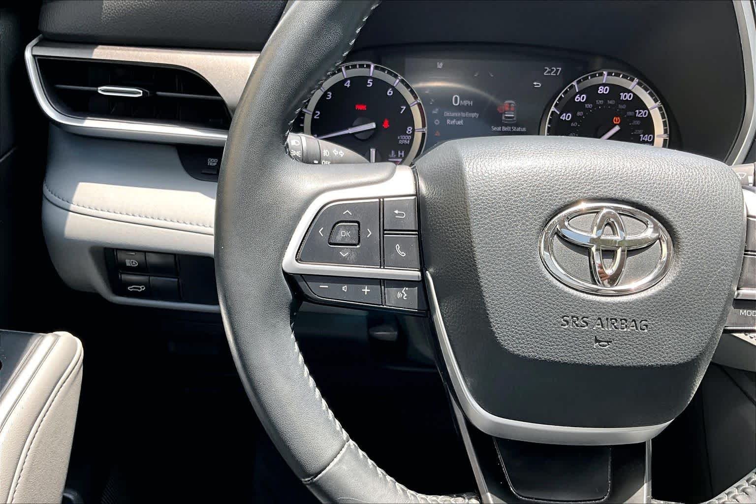 Used 2022 Opulent Amber Toyota XLE image 24