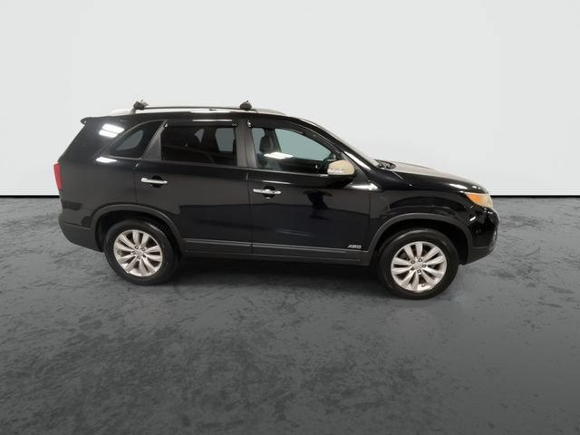 Used 2011 Black Kia EX image 9