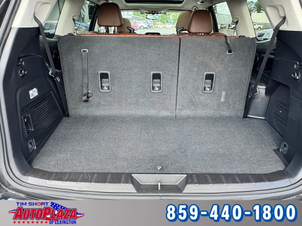 Used 2022 Black Subaru Touring image 43