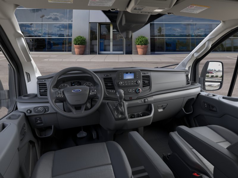 New 2025 Agate Black Metallic Ford  image 37