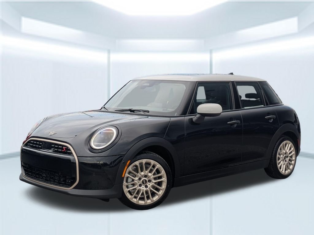 New 2026 Midnight Black MINI Signature Plus image 1