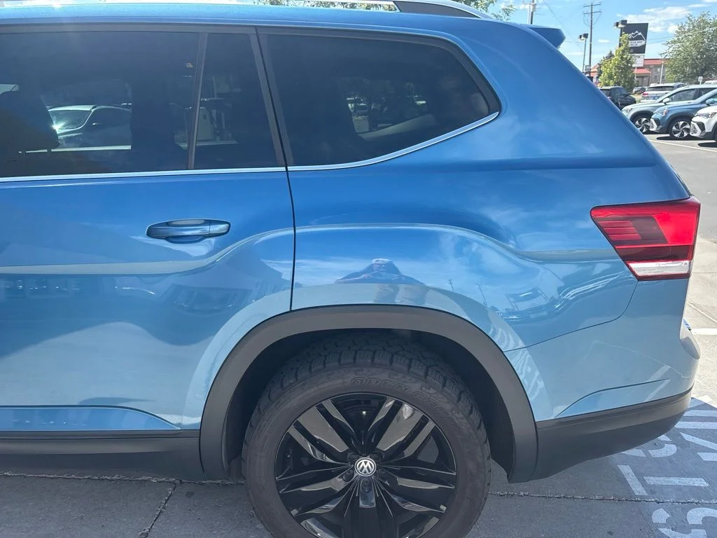 Used 2019 Blue Volkswagen 3.6L V6 SE image 4