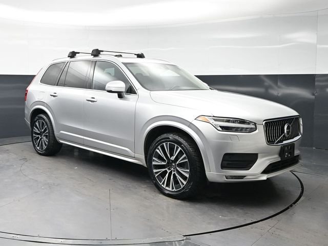 2022 Volvo XC90 T6 Momentum