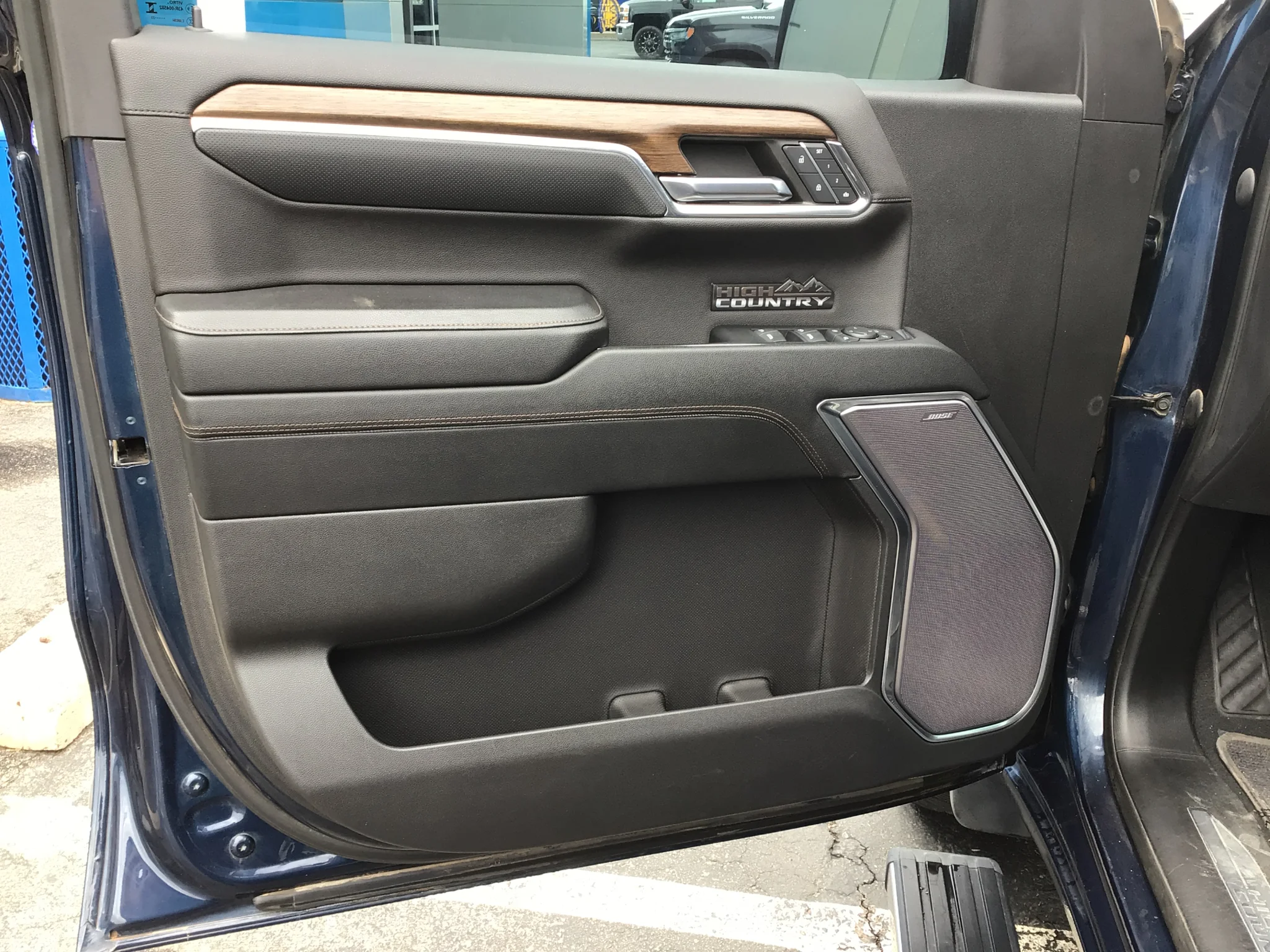 Used 2023 NORTHSKY BLUE METALLIC Chevrolet High Country image 11