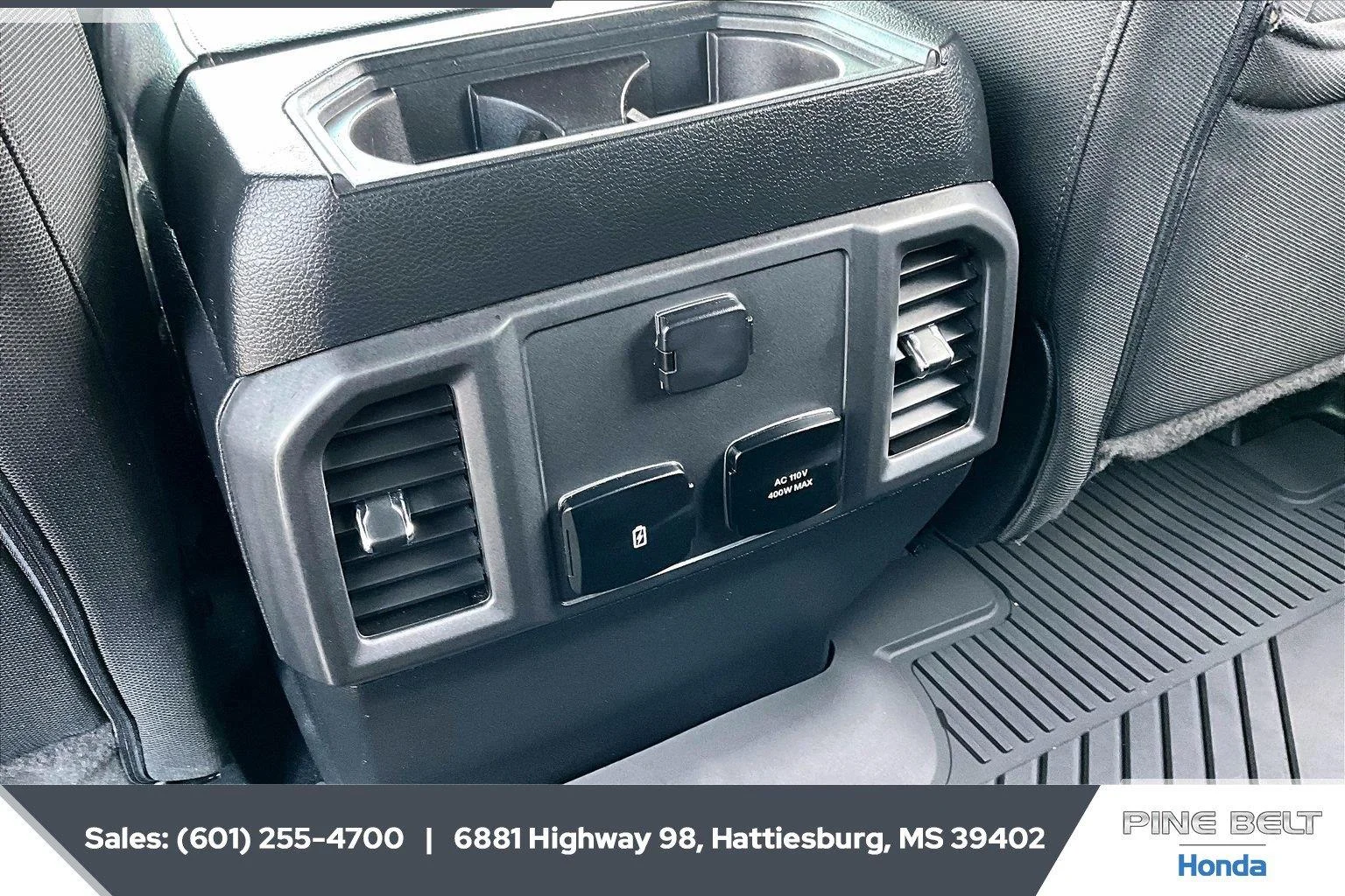 Used 2019 Velocity Blue Ford XLT image 24