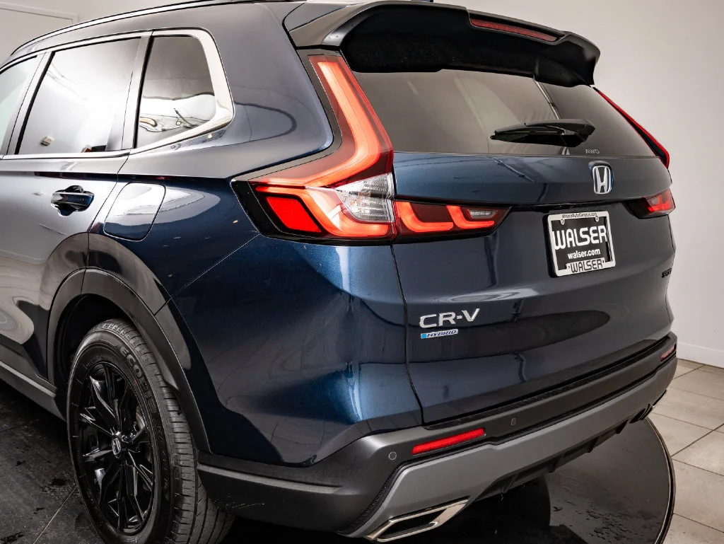 Used 2025 Canyon River Blue Metallic Honda Sport-L image 20